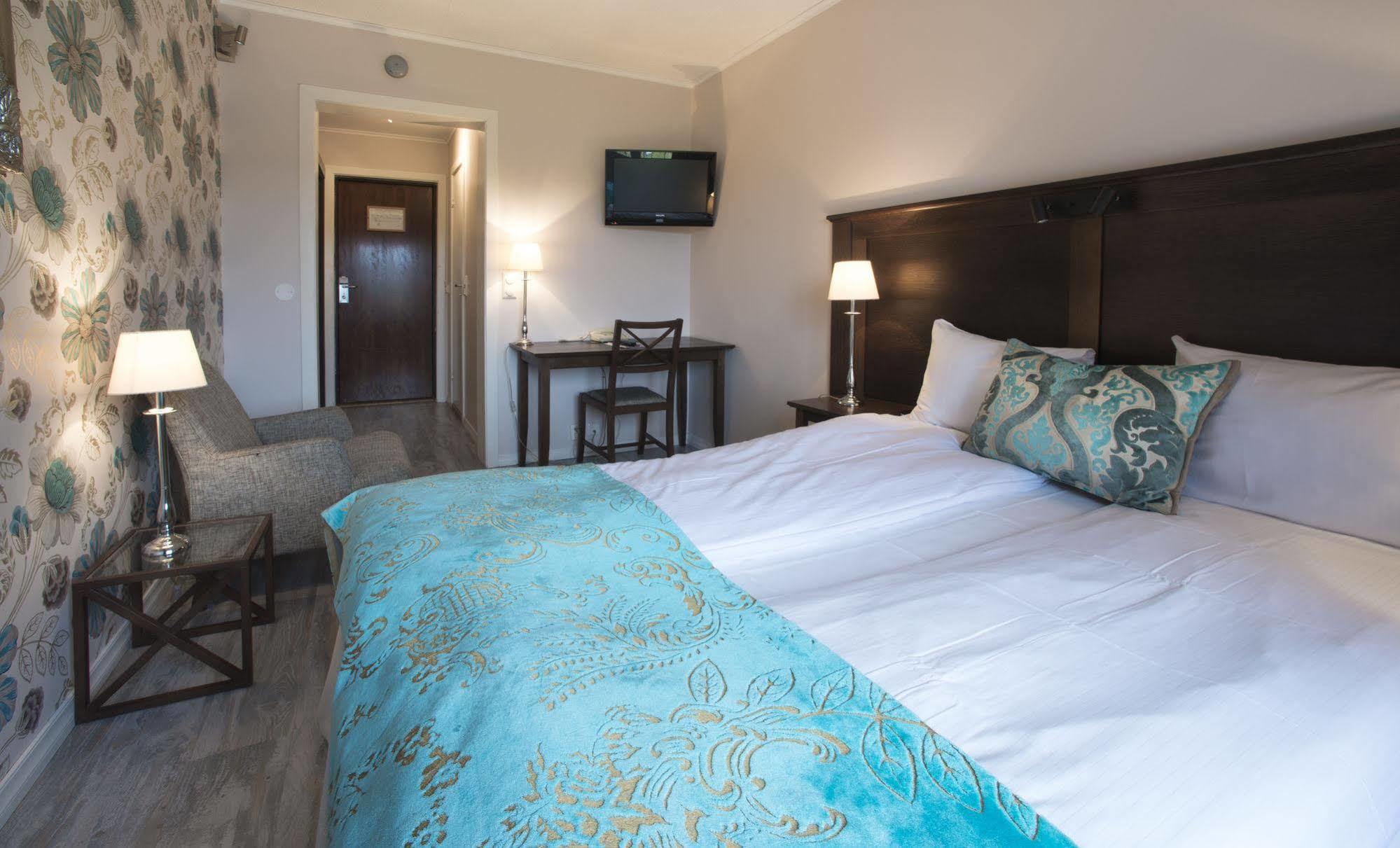 Home Hotel Park Halden Ngoại thất bức ảnh
