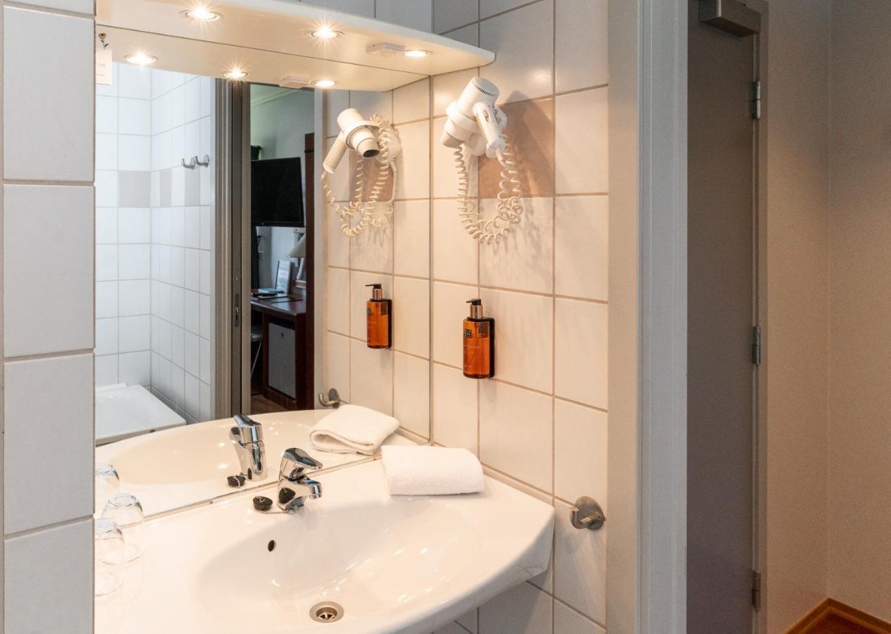 Home Hotel Park Halden Ngoại thất bức ảnh